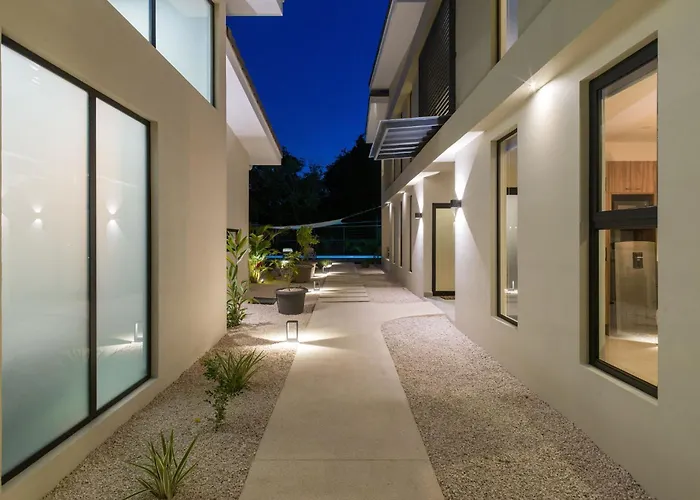 Bo Jungle - Steps To - Surf Pool 1 Apartment *